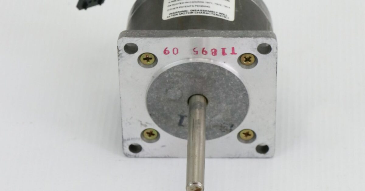 21738 Superior Electric Slo Syn Synchronous Stepping Motor M061 Fd 449 J316gallery